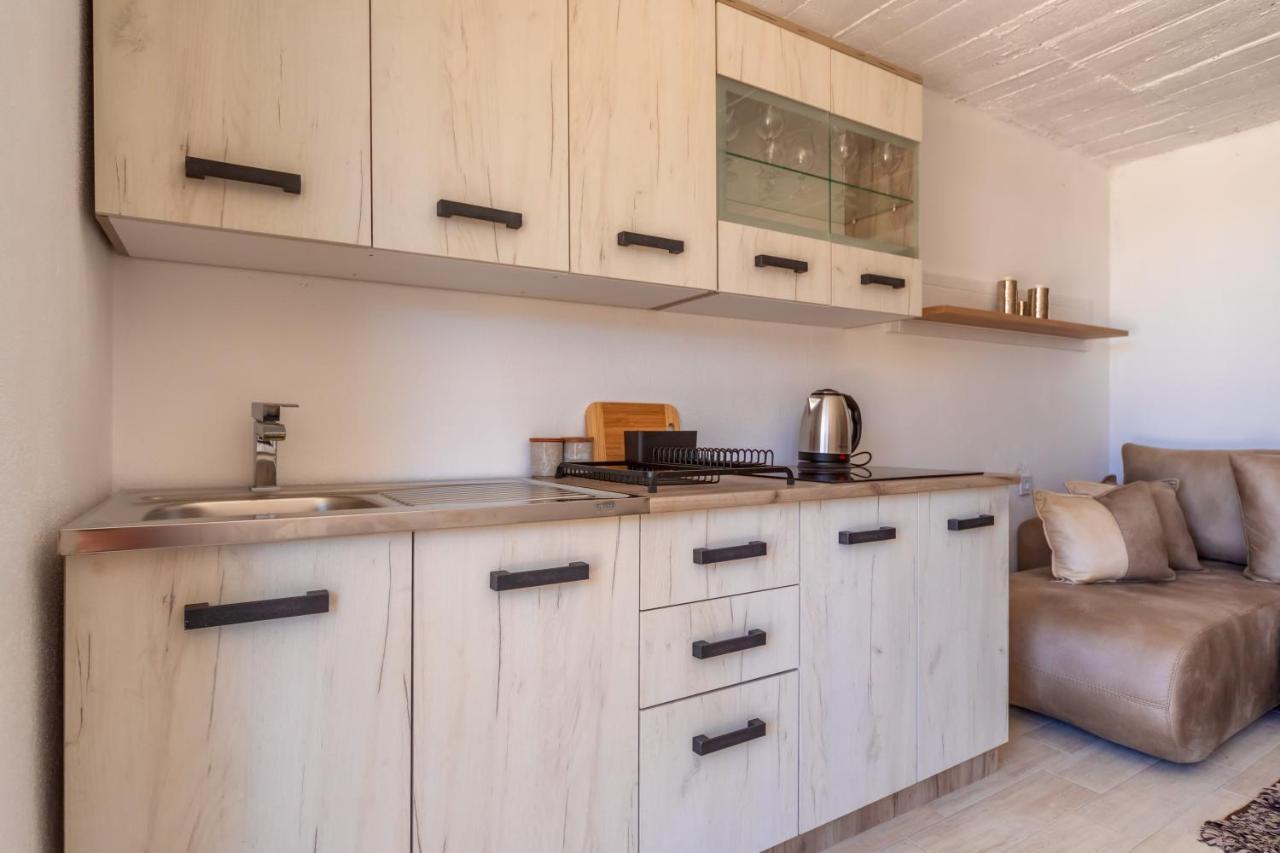Apartman Sara Bar Bagian luar foto