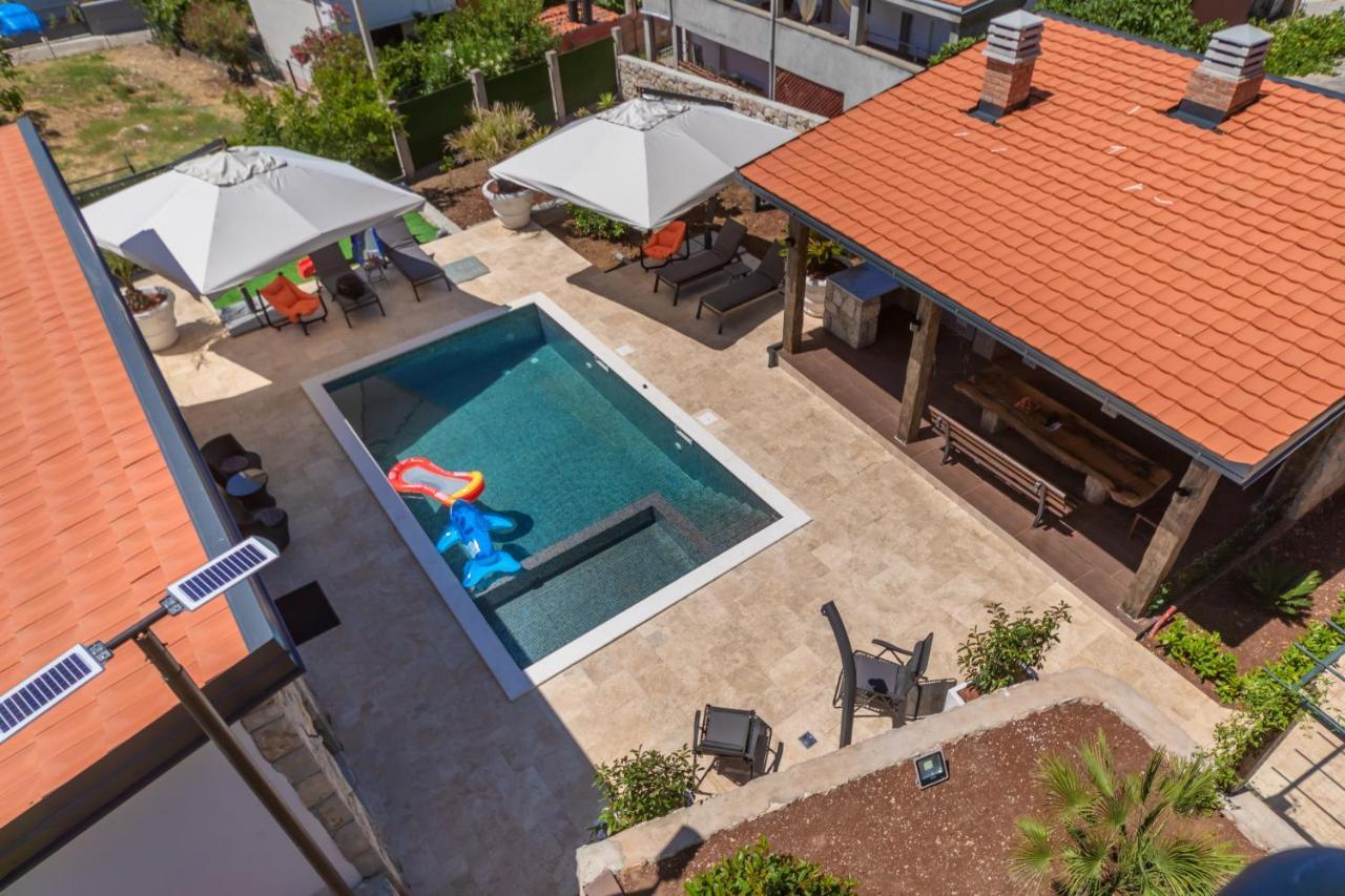 Apartman Sara Bar Bagian luar foto