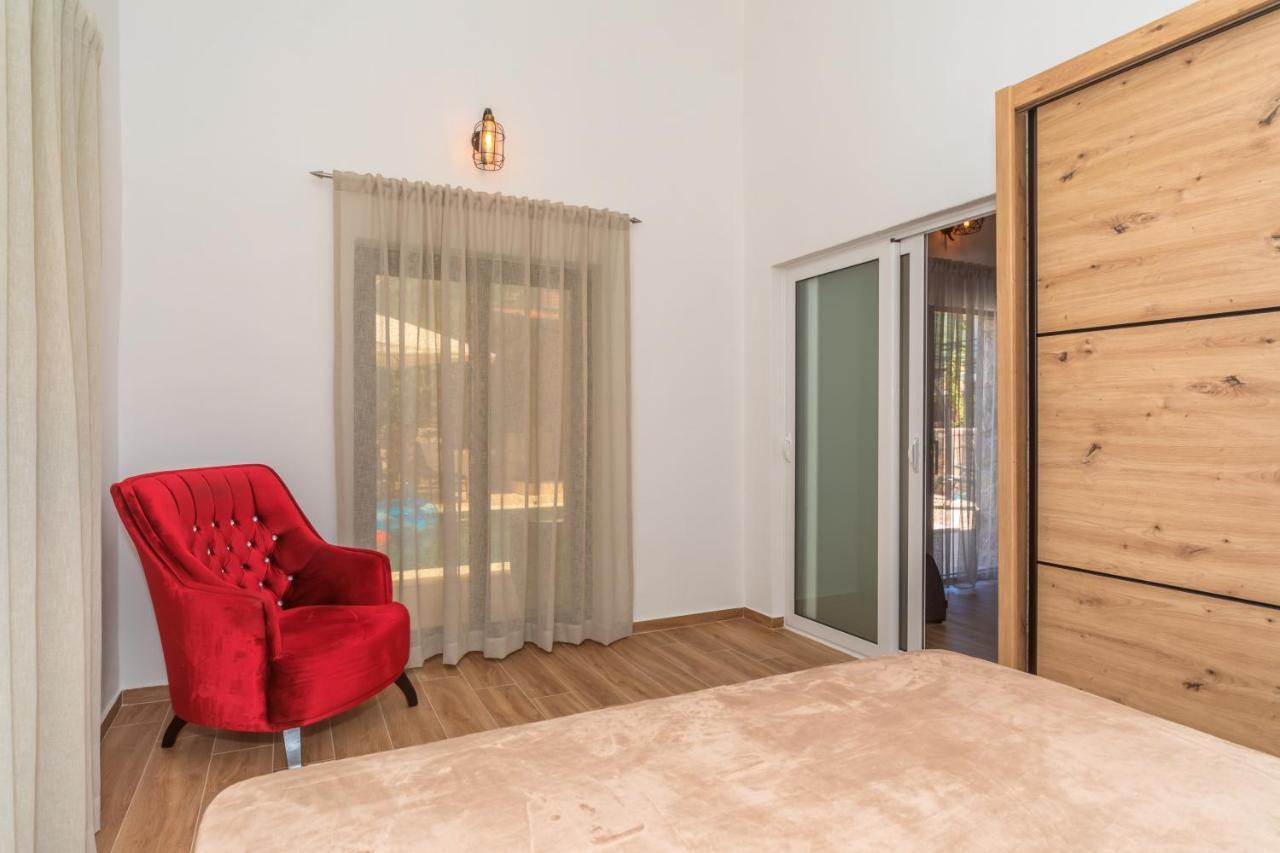 Apartman Sara Bar Bagian luar foto