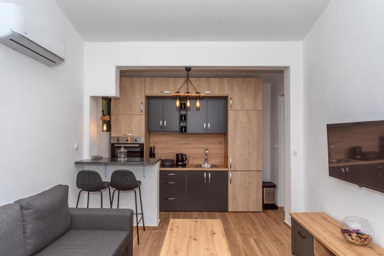 Apartman Sara Bar Bagian luar foto