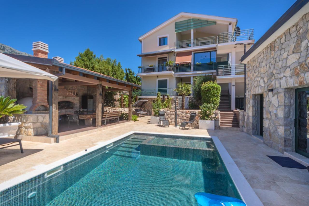 Apartman Sara Bar Bagian luar foto